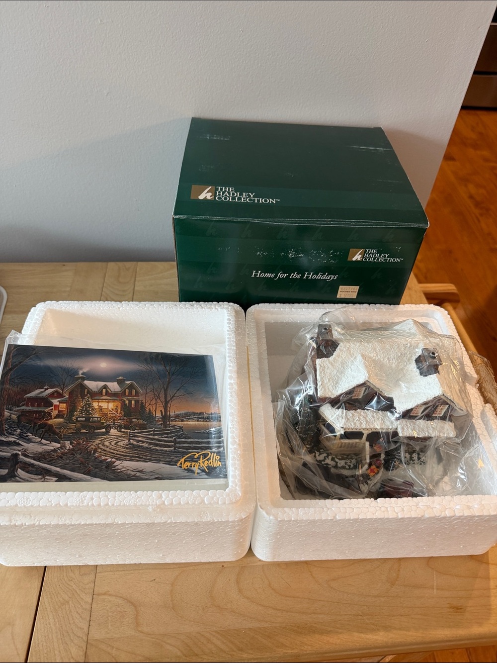 Hadley Collection "Home for the Holidays" Heartland Village by Terry Redlin NWT